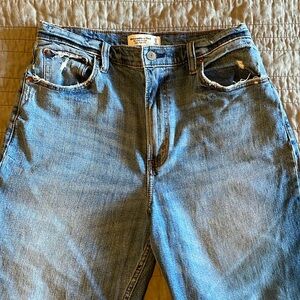 Abercrombie & Fitch Ultra High rise ankle straight curve love